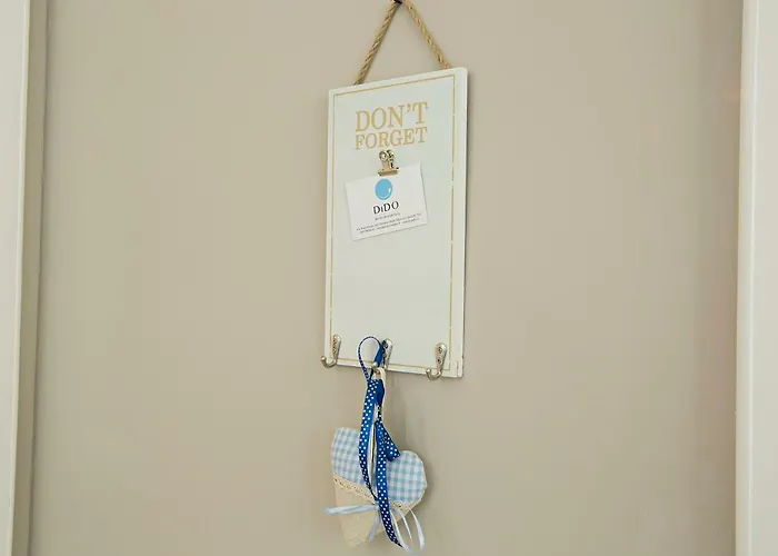 לינה וארוחת בוקר Dido 4*